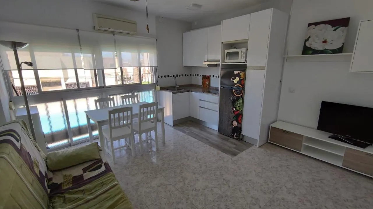 Apartamento En Costacabana El Alquián 西班牙
